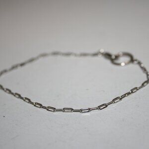 Beautiful silver chain bracelet 8"